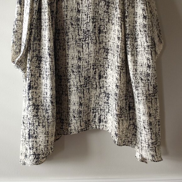 'J/J Julia Haus Anthropologie' Size S 100%Silk Top Abstract Black/Off White - Picture 8 of 13